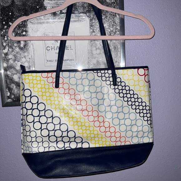 (SOLD) NINE WEST NWOT SHOULDER BAG - Picture 2 of 5